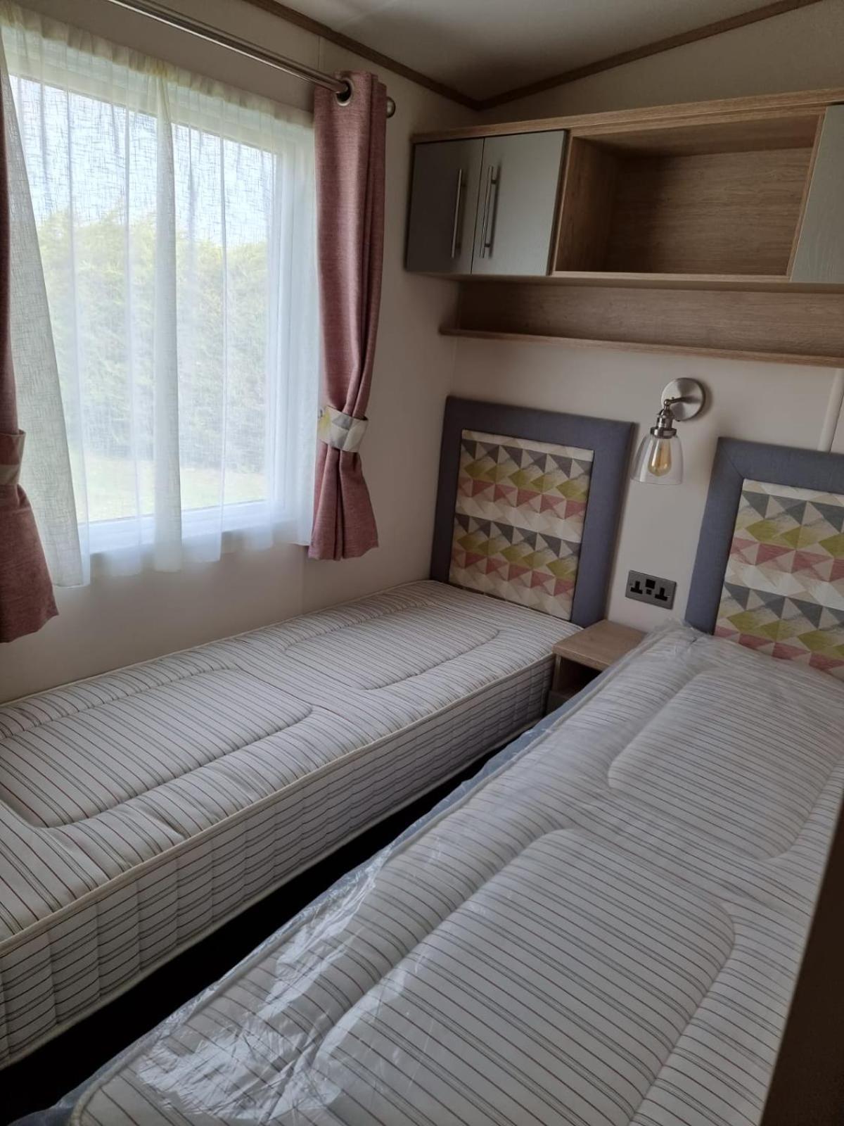 Kent Getaways Hotel Westgate-on-Sea Room photo