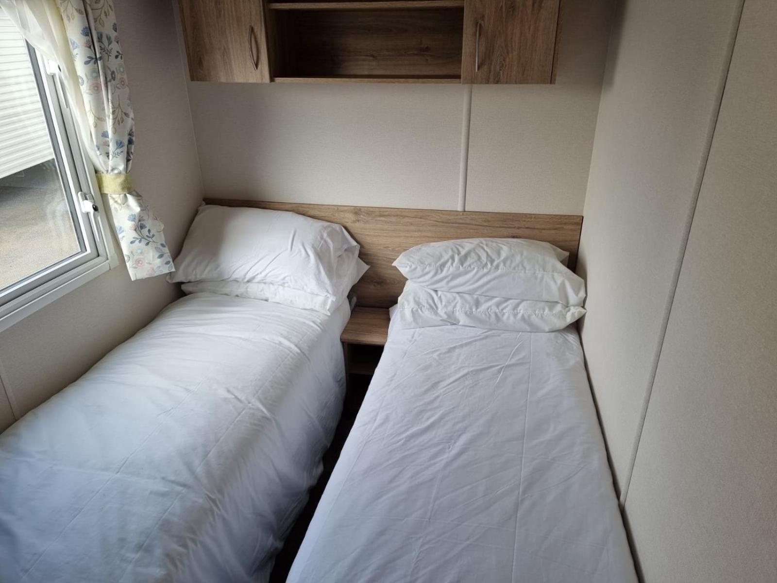 Kent Getaways Hotel Westgate-on-Sea Room photo