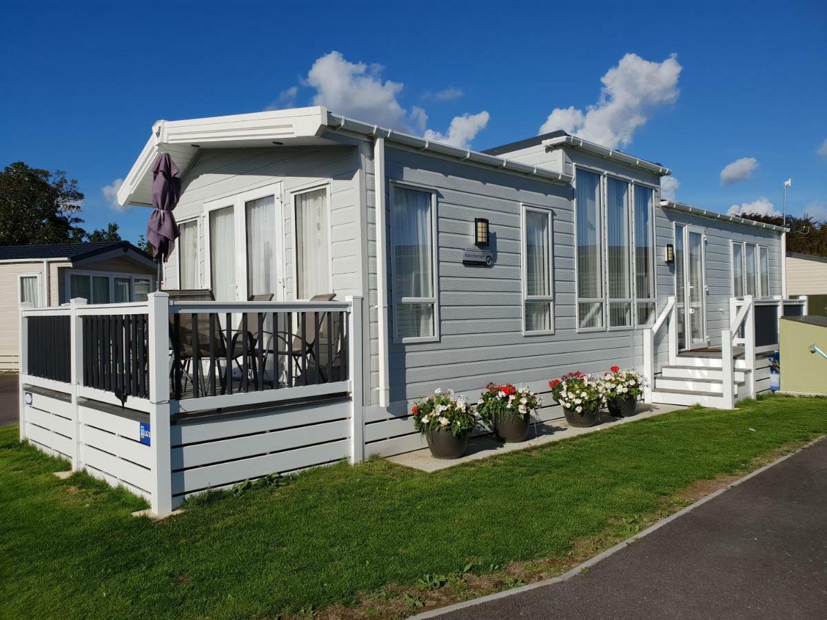 Kent Getaways Hotel Westgate-on-Sea Exterior photo