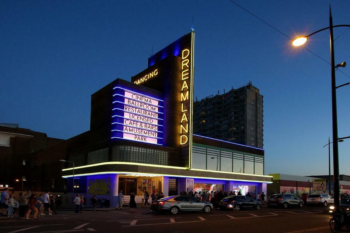 Kent Getaways Hotel Westgate-on-Sea Exterior photo