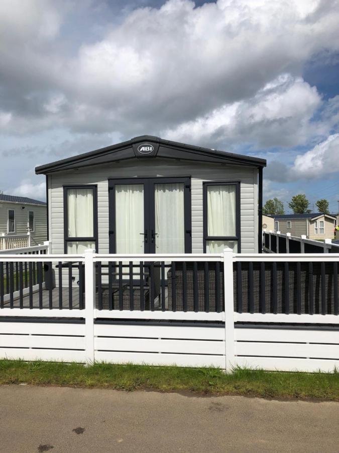 Kent Getaways Hotel Westgate-on-Sea Exterior photo