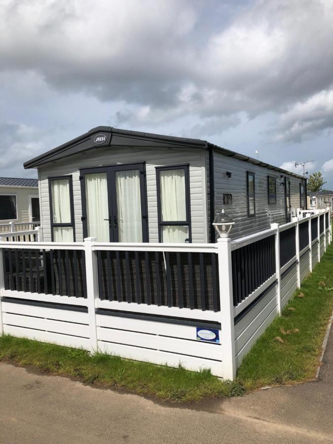 Kent Getaways Hotel Westgate-on-Sea Exterior photo